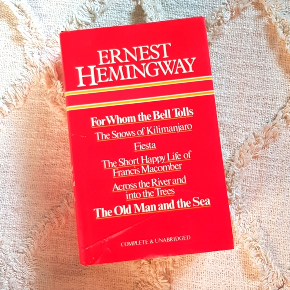 book Other - Book | Ernest Hemingway compilation